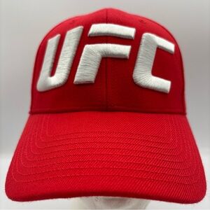 Reebok UFC Red White Embroidered Snapback Hat OSFM Sport Streetwear/Classic MMA